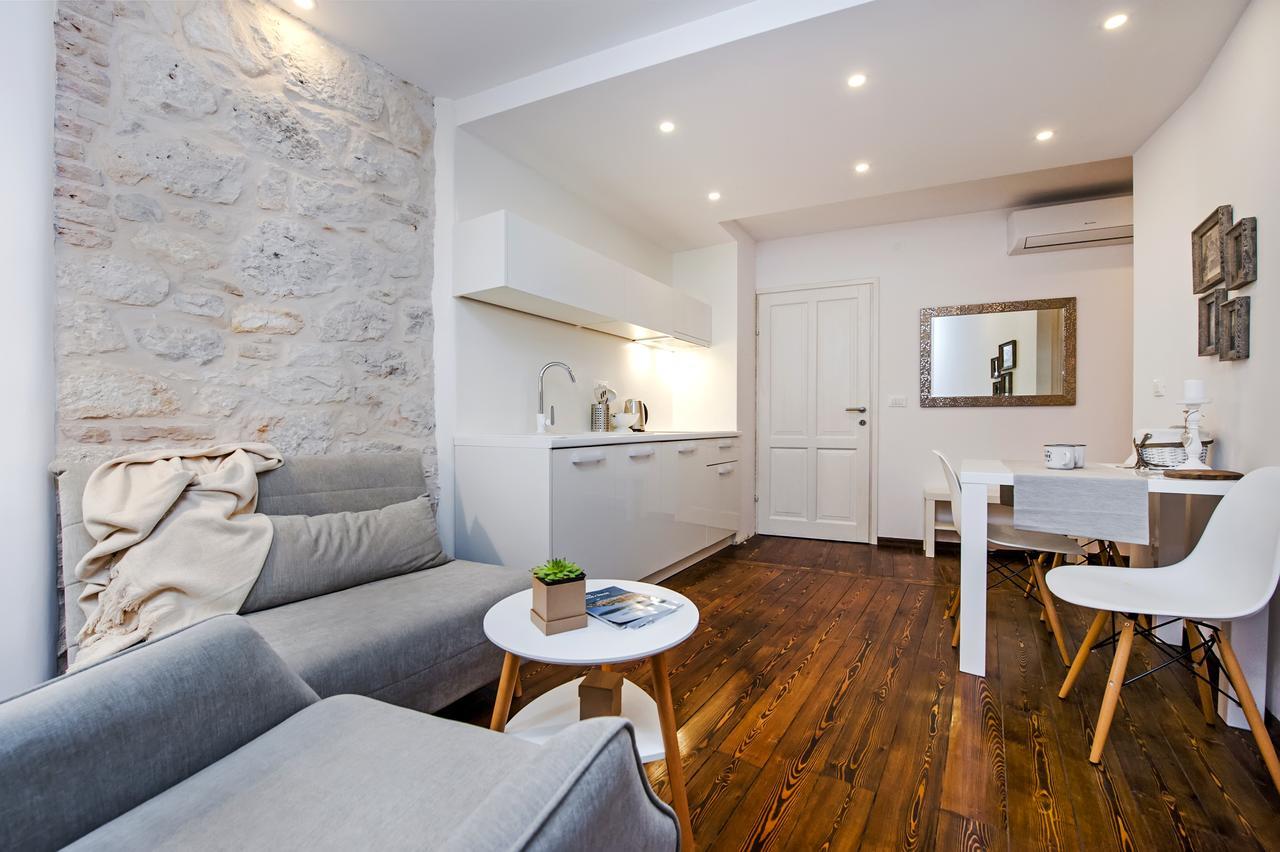 Luna Rooms And Studios Rovinj Exterior photo