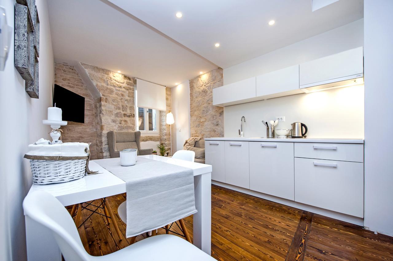 Luna Rooms And Studios Rovinj Exterior photo
